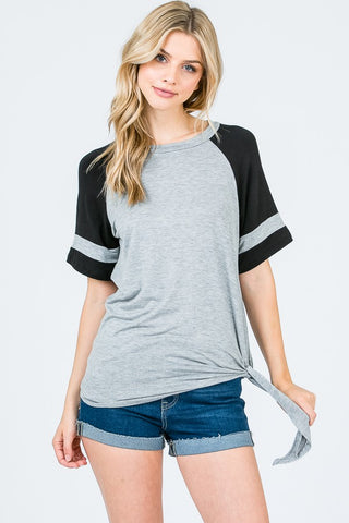 LIGHT GREY RAGLAN SIDE TIE TOP WITH CONTRAST PANELING AT SLEEVES