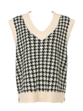 Houndstooth V-Neck Sweater Vet