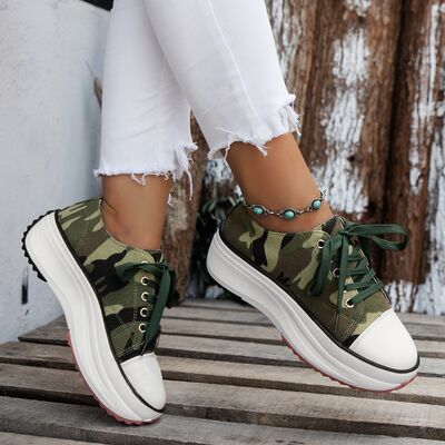 Contrast Trim Round Toe Platform Canvas Sneakers - ONLINE ONLY