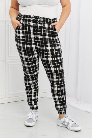 Leggings Depot Stay In Full Size Printed Joggers - ONLINE ONLY 2-10 DAY SHIPPING